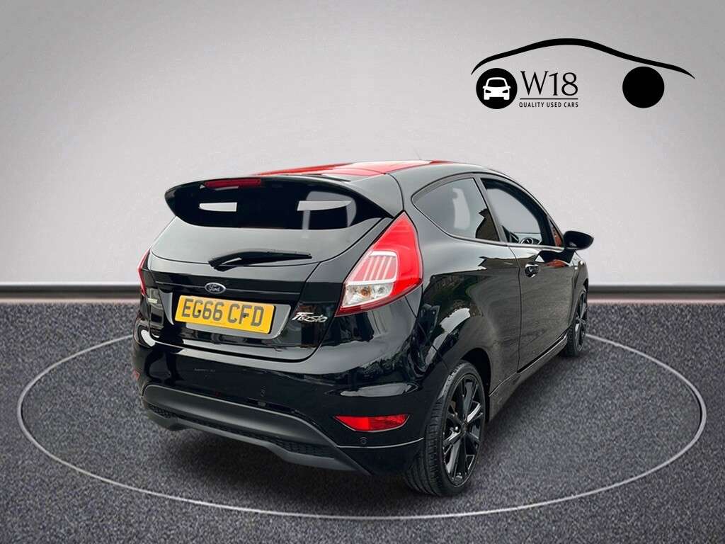 A 2017 FORD FIESTA 1.0T EcoBoost ST-Line Hatchback 3dr Petrol Manual Euro 6 (s/s) (140 ps) A 2017 FORD FIESTA 1.0T EcoBoost ST-Line Hatchback 3dr Petrol Manual Euro 6 (s/s) (140 ps)