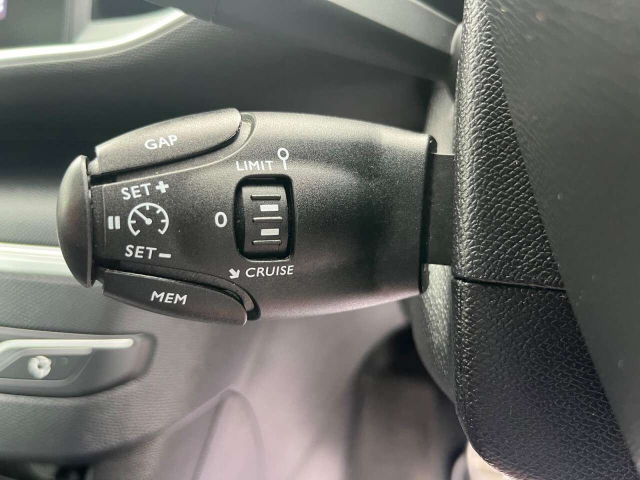 2020 PEUGEOT 308 2020 PEUGEOT 308