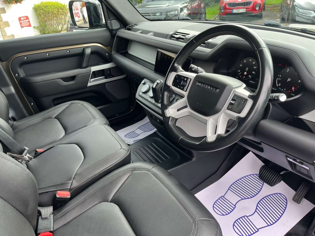 2024 LAND ROVER DEFENDER 110 2024 LAND ROVER DEFENDER 110