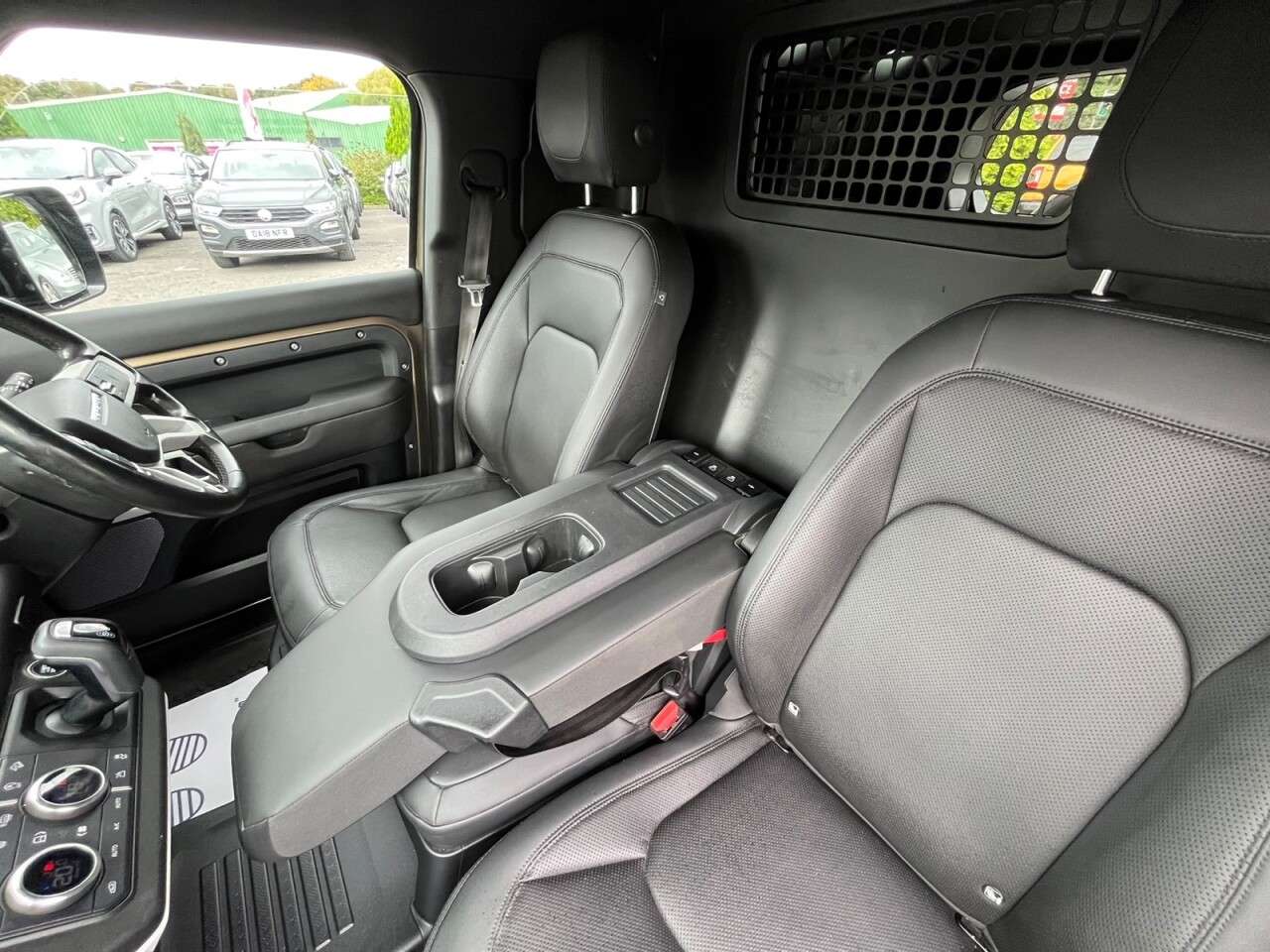 2024 LAND ROVER DEFENDER 110 2024 LAND ROVER DEFENDER 110