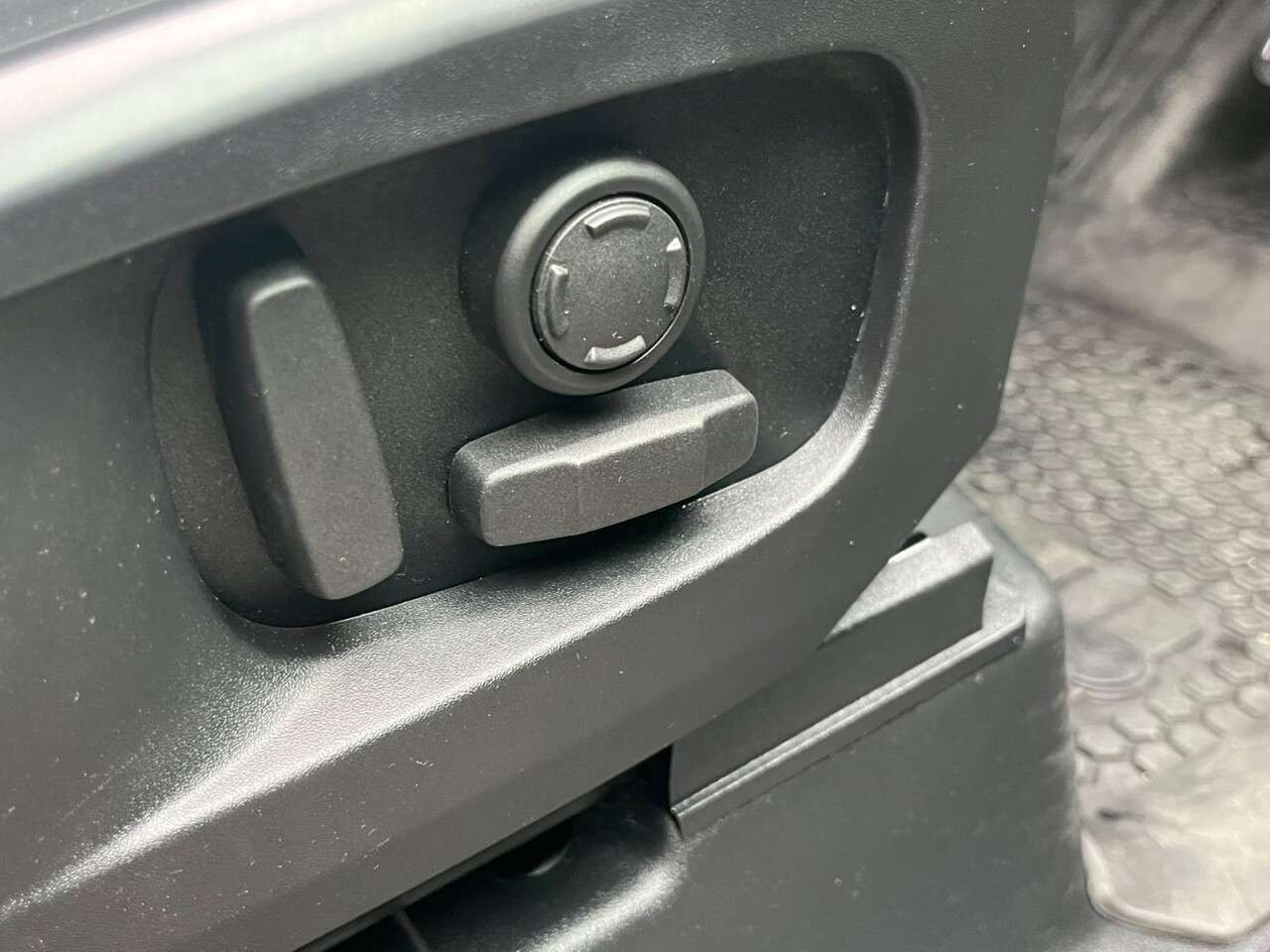 2024 LAND ROVER DEFENDER 110 2024 LAND ROVER DEFENDER 110