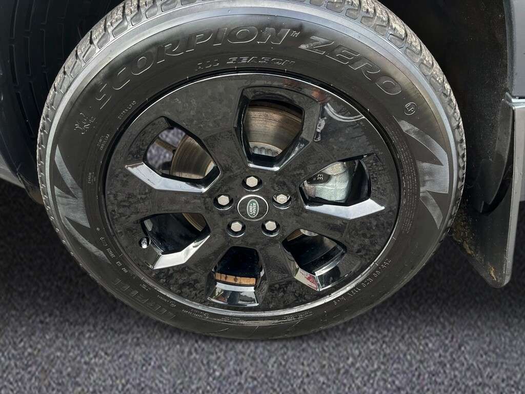 2024 LAND ROVER DEFENDER 110 2024 LAND ROVER DEFENDER 110