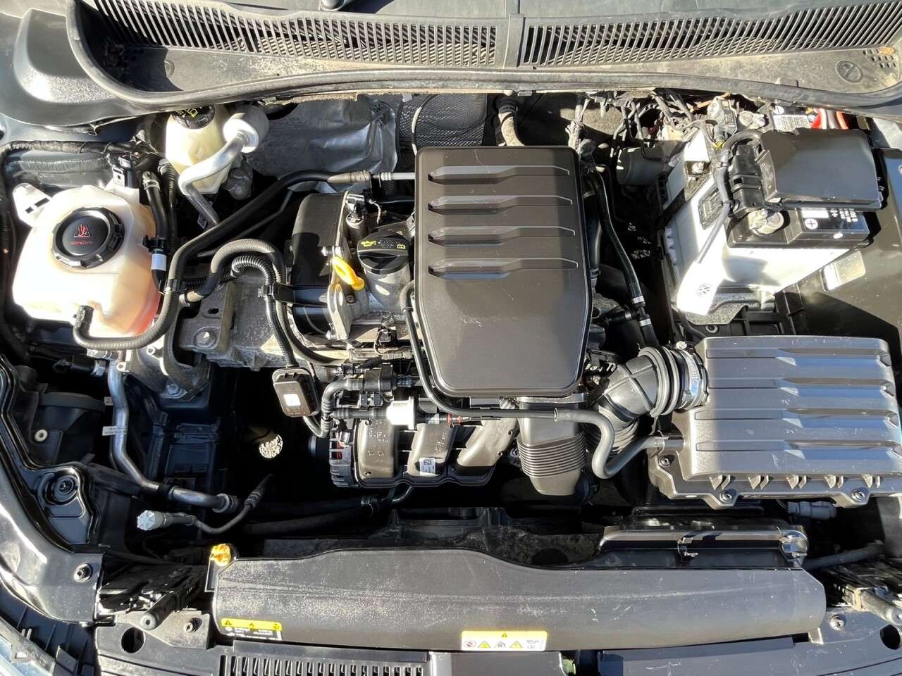 A 2020 VOLKSWAGEN POLO 1.0 EVO Match Hatchback 5dr Petrol Manual Euro 6 (s/s) (80 ps) A 2020 VOLKSWAGEN POLO 1.0 EVO Match Hatchback 5dr Petrol Manual Euro 6 (s/s) (80 ps)