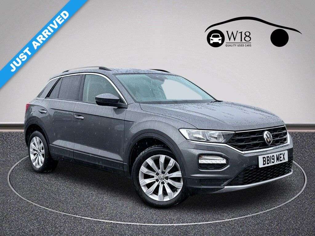 A 2019 VOLKSWAGEN T-ROC 1.0 TSI GPF SE SUV 5dr Petrol Manual Euro 6 (s/s) (115 ps) A 2019 VOLKSWAGEN T-ROC 1.0 TSI GPF SE SUV 5dr Petrol Manual Euro 6 (s/s) (115 ps)