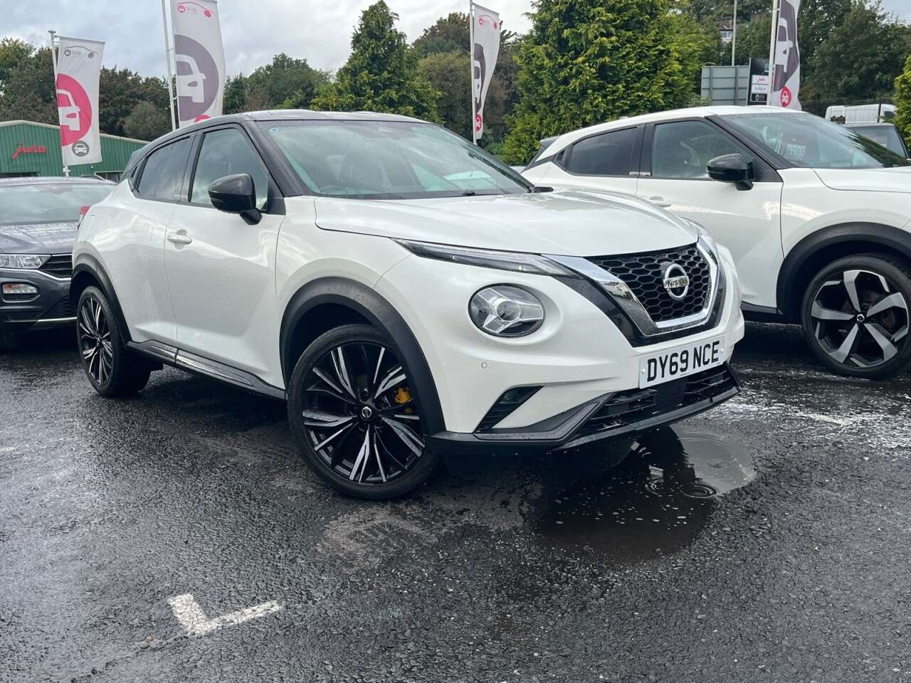 A 2019 NISSAN JUKE 1.0 DIG-T Tekna+ SUV 5dr Petrol Manual Euro 6 (s/s) (117 ps) A 2019 NISSAN JUKE 1.0 DIG-T Tekna+ SUV 5dr Petrol Manual Euro 6 (s/s) (117 ps)