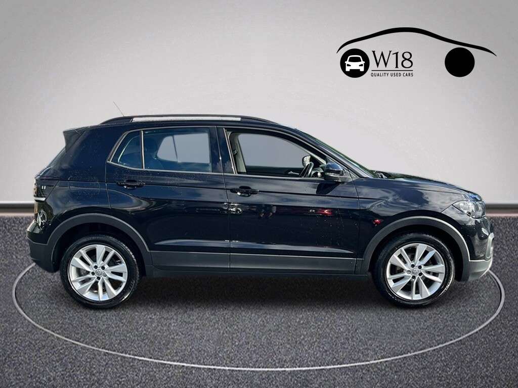 A 2019 VOLKSWAGEN T-CROSS 1.6 TDI SE SUV 5dr Diesel Manual Euro 6 (s/s) (95 ps) A 2019 VOLKSWAGEN T-CROSS 1.6 TDI SE SUV 5dr Diesel Manual Euro 6 (s/s) (95 ps)