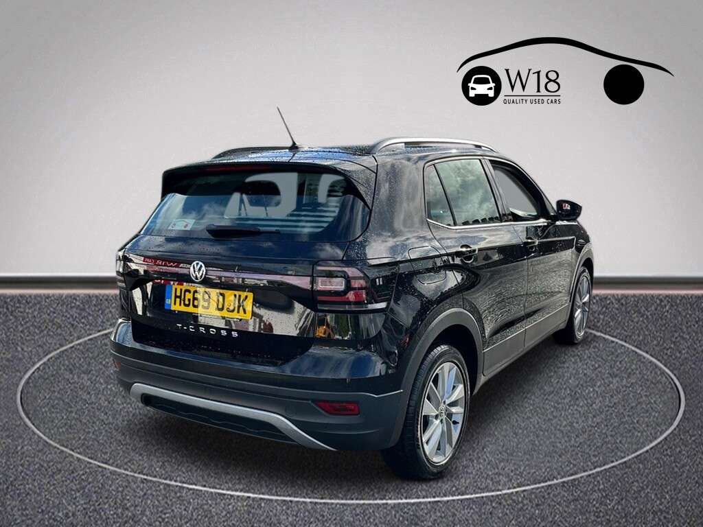 A 2019 VOLKSWAGEN T-CROSS 1.6 TDI SE SUV 5dr Diesel Manual Euro 6 (s/s) (95 ps) A 2019 VOLKSWAGEN T-CROSS 1.6 TDI SE SUV 5dr Diesel Manual Euro 6 (s/s) (95 ps)
