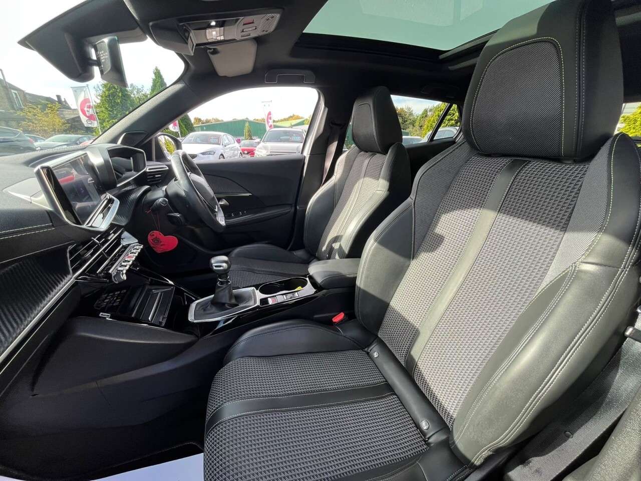 2020 PEUGEOT 2008 2020 PEUGEOT 2008