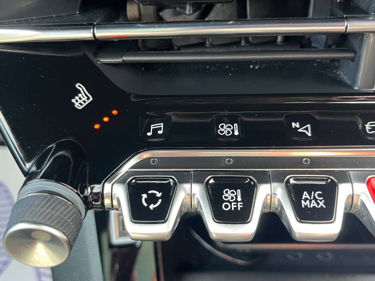 2020 PEUGEOT 2008 2020 PEUGEOT 2008