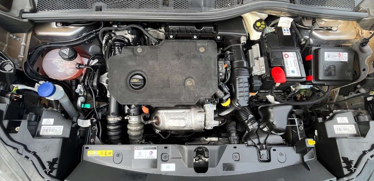 2020 PEUGEOT 2008 2020 PEUGEOT 2008