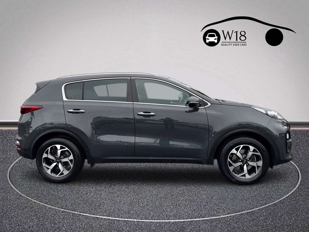 A 2019 KIA SPORTAGE 1.6 GDi 2 SUV 5dr Petrol Manual Euro 6 (s/s) (130 bhp) A 2019 KIA SPORTAGE 1.6 GDi 2 SUV 5dr Petrol Manual Euro 6 (s/s) (130 bhp)