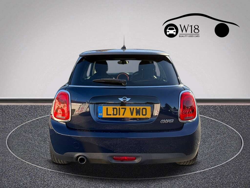 A 2017 MINI HATCH 1.5 Cooper Seven Hatchback 3dr Petrol Manual Euro 6 (s/s) (136 ps) A 2017 MINI HATCH 1.5 Cooper Seven Hatchback 3dr Petrol Manual Euro 6 (s/s) (136 ps)