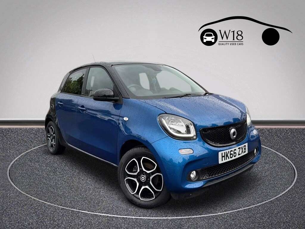 A 2017 SMART FORFOUR 0.9T Prime (Premium Plus) Hatchback 5dr Petrol Manual Euro 6 (s/s) (90 ps) A 2017 SMART FORFOUR 0.9T Prime (Premium Plus) Hatchback 5dr Petrol Manual Euro 6 (s/s) (90 ps)