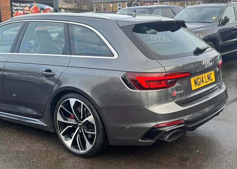 2018 AUDI RS4 2018 AUDI RS4