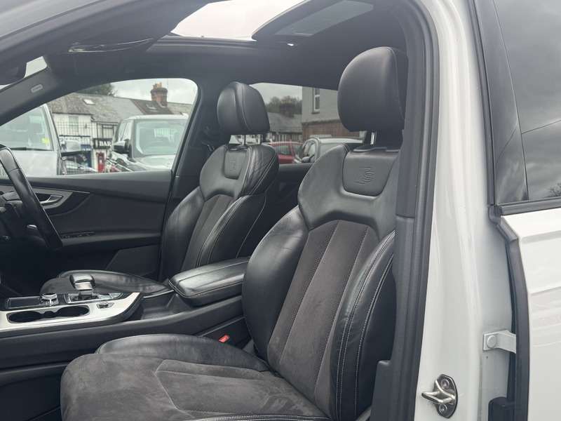 2016 AUDI Q7 2016 AUDI Q7