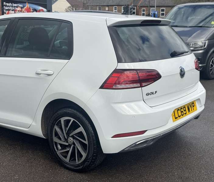 2019 VOLKSWAGEN GOLF 2019 VOLKSWAGEN GOLF