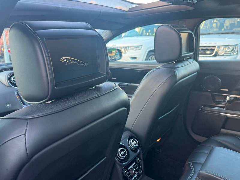 2010 JAGUAR XJ 2010 JAGUAR XJ