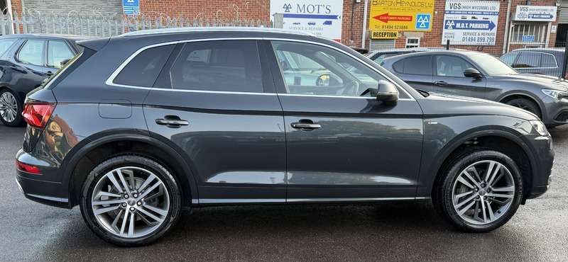 2017 AUDI Q5 2017 AUDI Q5