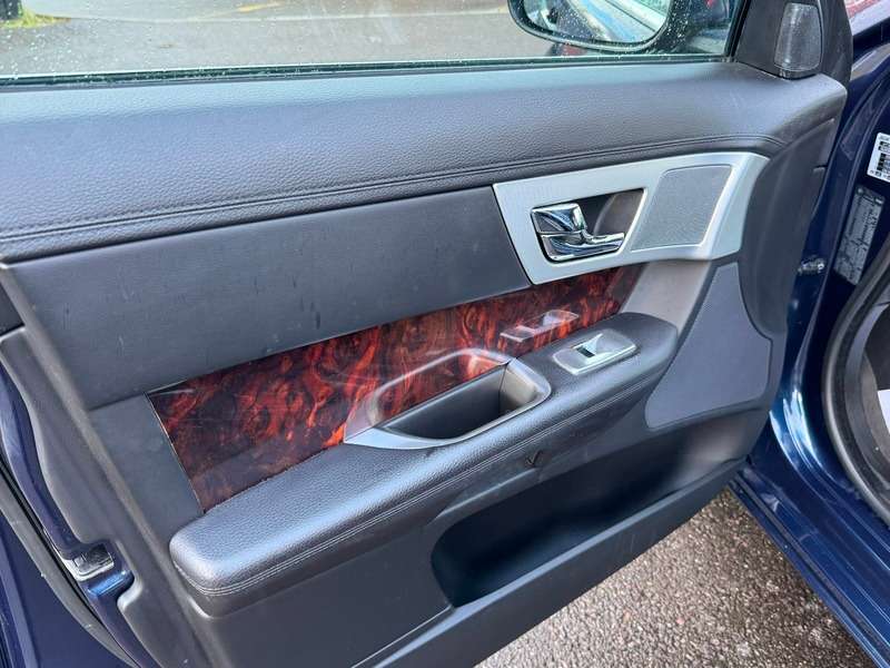 2013 JAGUAR XF 2013 JAGUAR XF