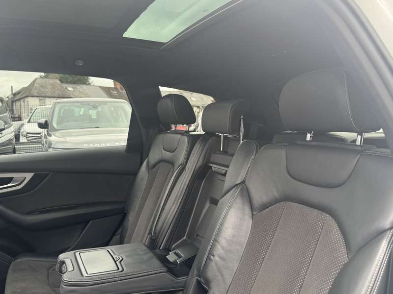 2016 AUDI Q7 2016 AUDI Q7