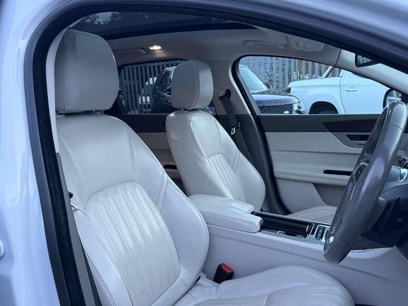 2018 JAGUAR XF 2018 JAGUAR XF