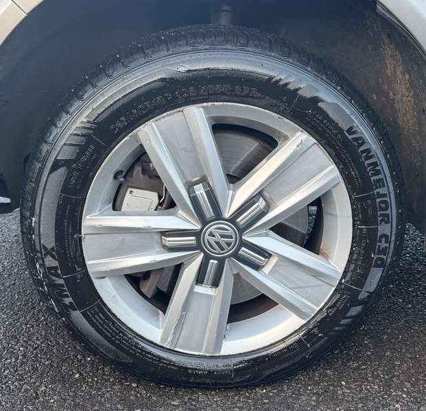 2017 VOLKSWAGEN TRANSPORTER SHUTTLE 2017 VOLKSWAGEN TRANSPORTER SHUTTLE