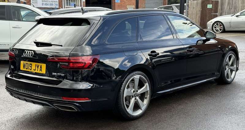 2019 AUDI A4 AVANT 2019 AUDI A4 AVANT