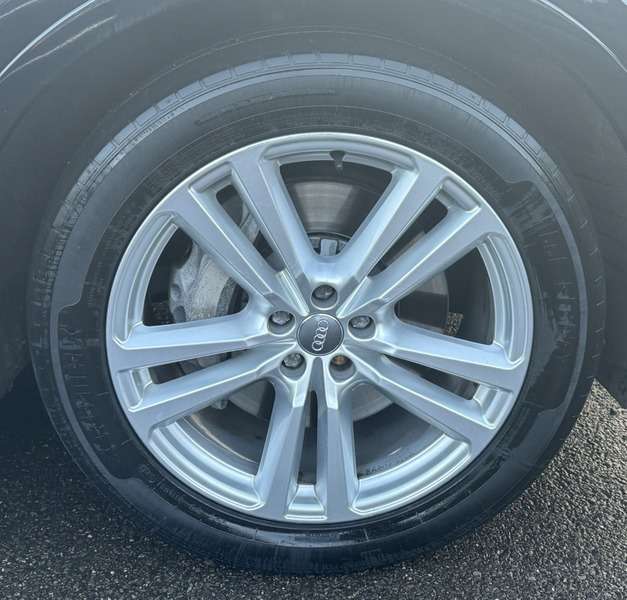 2019 AUDI Q7 2019 AUDI Q7