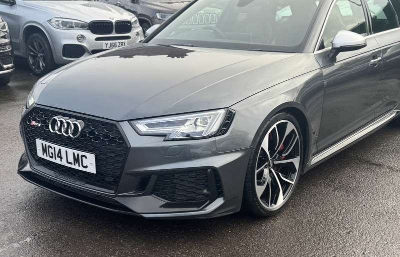 2018 AUDI RS4 2018 AUDI RS4