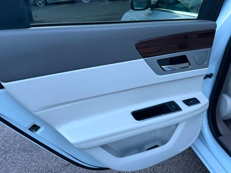 2018 JAGUAR XF 2018 JAGUAR XF