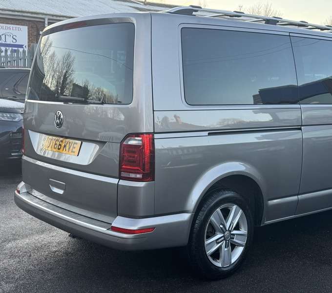 2017 VOLKSWAGEN TRANSPORTER SHUTTLE 2017 VOLKSWAGEN TRANSPORTER SHUTTLE