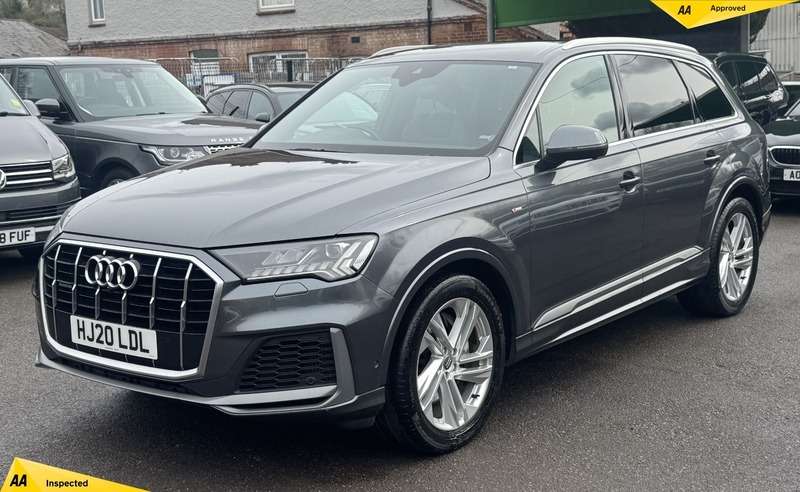 A 2020 AUDI Q7 3.0 TFSI V6 55 S line SUV 5dr Petrol Tiptronic quattro Euro 6 (s/s) (340 ps) A 2020 AUDI Q7 3.0 TFSI V6 55 S line SUV 5dr Petrol Tiptronic quattro Euro 6 (s/s) (340 ps)