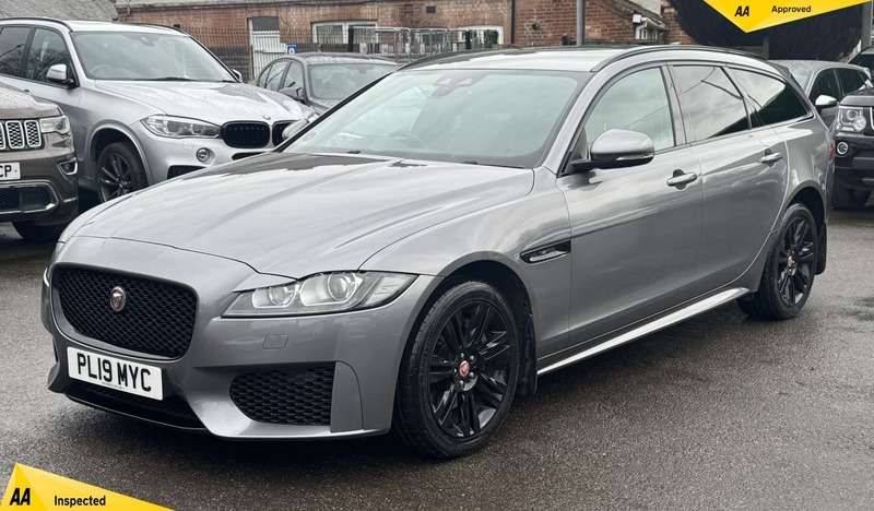 A 2019 JAGUAR XF 2.0d Chequered Flag Sportbrake 5dr Diesel Auto Euro 6 (s/s) (180 ps) A 2019 JAGUAR XF 2.0d Chequered Flag Sportbrake 5dr Diesel Auto Euro 6 (s/s) (180 ps)