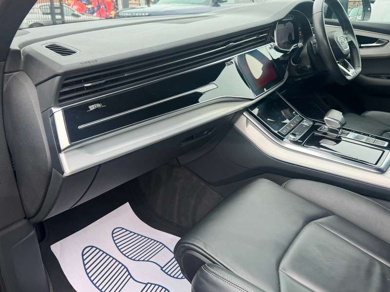 2020 AUDI Q7 2020 AUDI Q7