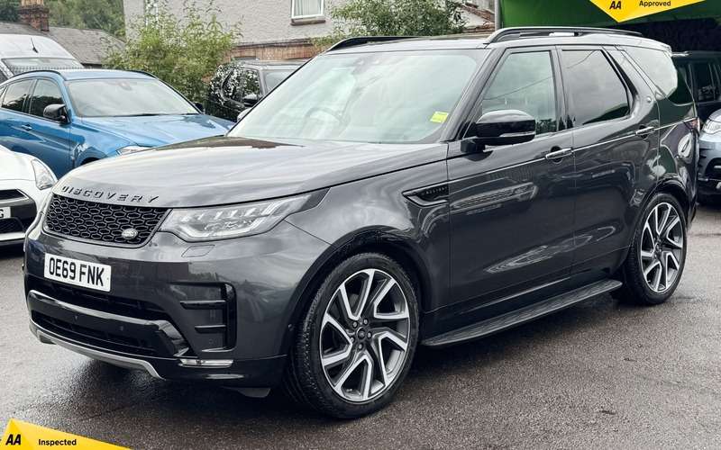 A 2019 LAND ROVER DISCOVERY 2.0 SD4 HSE Luxury SUV 5dr Diesel Auto 4WD Euro 6 (s/s) (240 ps) A 2019 LAND ROVER DISCOVERY 2.0 SD4 HSE Luxury SUV 5dr Diesel Auto 4WD Euro 6 (s/s) (240 ps)