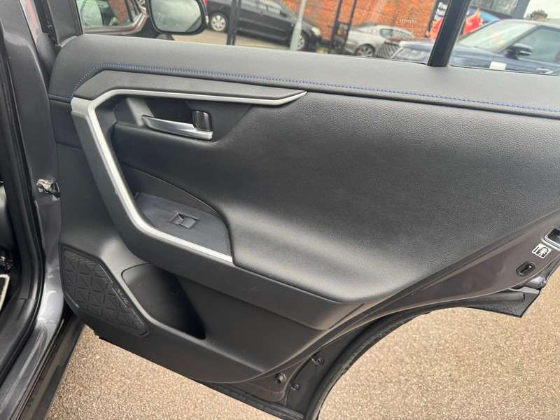 2020 TOYOTA RAV4 2020 TOYOTA RAV4