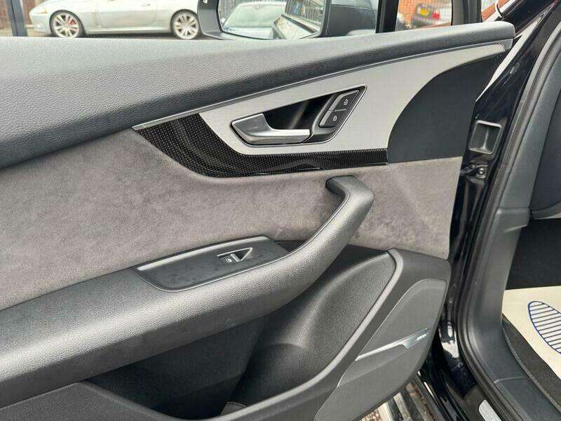 2017 AUDI Q7 2017 AUDI Q7