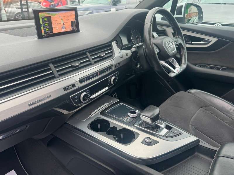 2016 AUDI Q7 2016 AUDI Q7