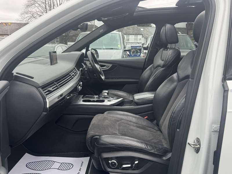 2016 AUDI Q7 2016 AUDI Q7