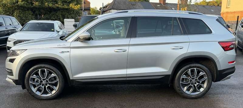 A 2019 SKODA KODIAQ 2.0 TDI Scout SUV 5dr Diesel DSG 4WD Euro 6 (s/s) (7 Seat) (190 ps) A 2019 SKODA KODIAQ 2.0 TDI Scout SUV 5dr Diesel DSG 4WD Euro 6 (s/s) (7 Seat) (190 ps)