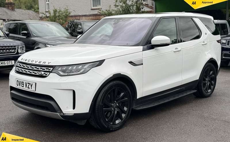 A 2019 LAND ROVER DISCOVERY 2.0 SD4 HSE SUV 5dr Diesel Auto 4WD Euro 6 (s/s) (240 ps) A 2019 LAND ROVER DISCOVERY 2.0 SD4 HSE SUV 5dr Diesel Auto 4WD Euro 6 (s/s) (240 ps)