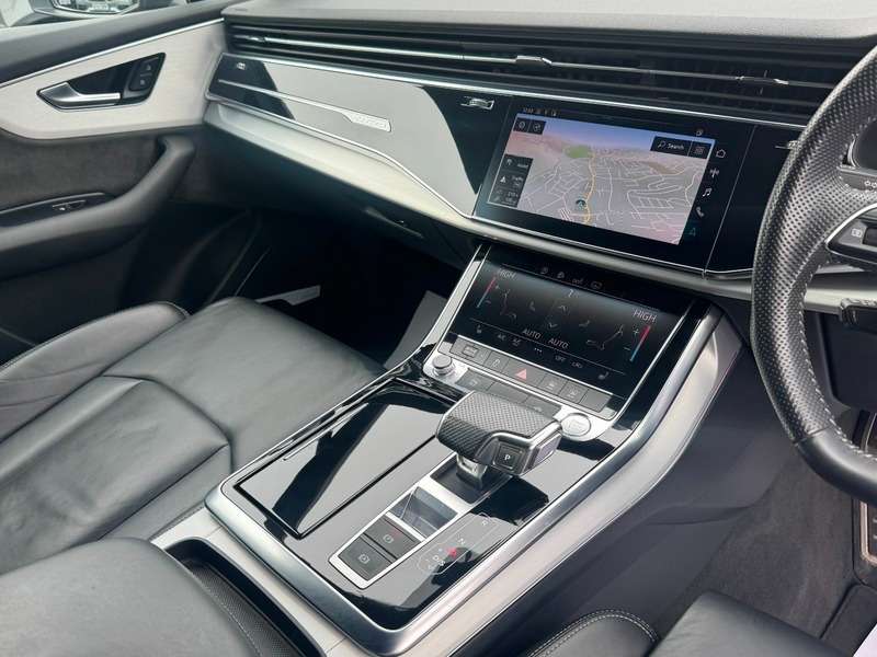 2020 AUDI Q7 2020 AUDI Q7