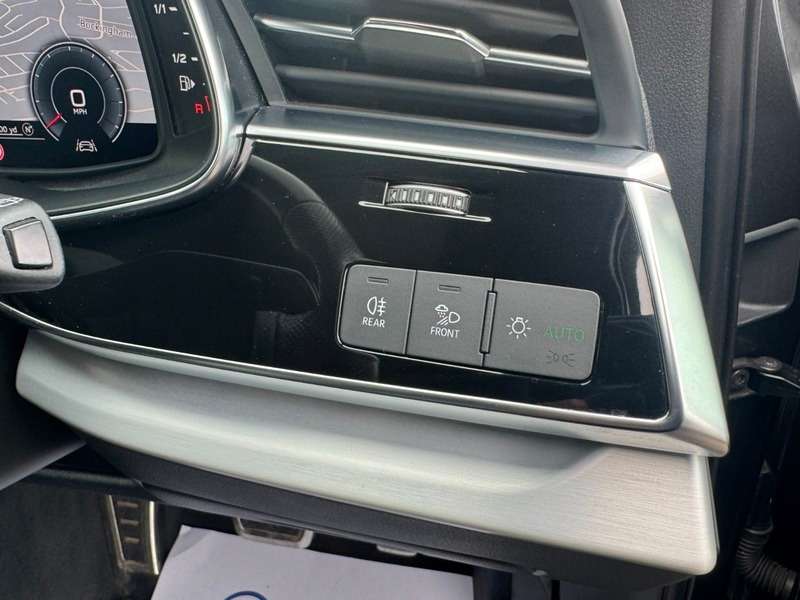 2020 AUDI Q7 2020 AUDI Q7