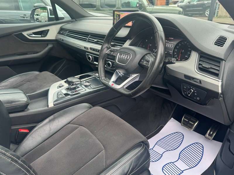 2016 AUDI Q7 2016 AUDI Q7