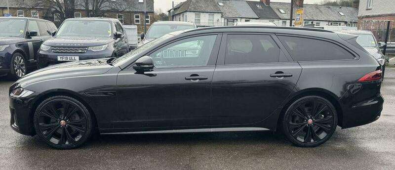 A 2021 JAGUAR XF 2.0 D200 MHEV R-Dynamic HSE Black Sportbrake 5dr Diesel Auto Euro 6 (s/s) A 2021 JAGUAR XF 2.0 D200 MHEV R-Dynamic HSE Black Sportbrake 5dr Diesel Auto Euro 6 (s/s)