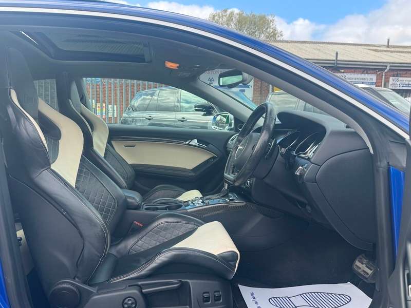 2015 AUDI RS5 2015 AUDI RS5