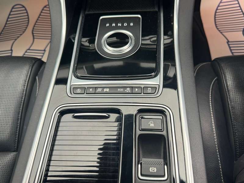 2017 JAGUAR XF 2017 JAGUAR XF