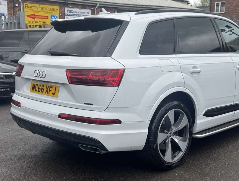 2016 AUDI Q7 2016 AUDI Q7