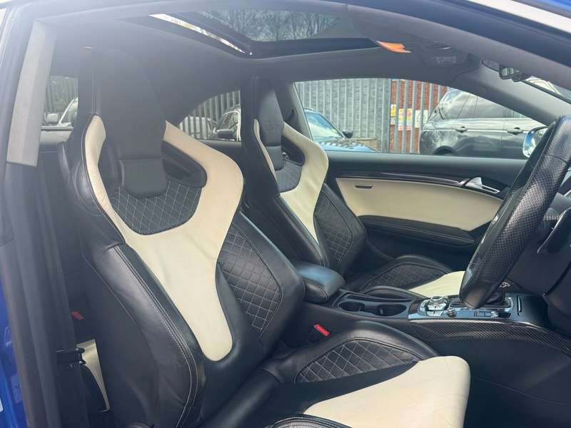 2015 AUDI RS5 2015 AUDI RS5