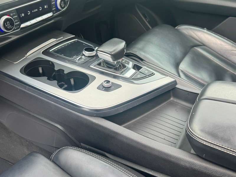 2018 AUDI Q7 2018 AUDI Q7